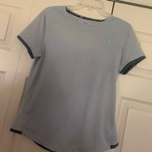 grey under armour tee with cut out back